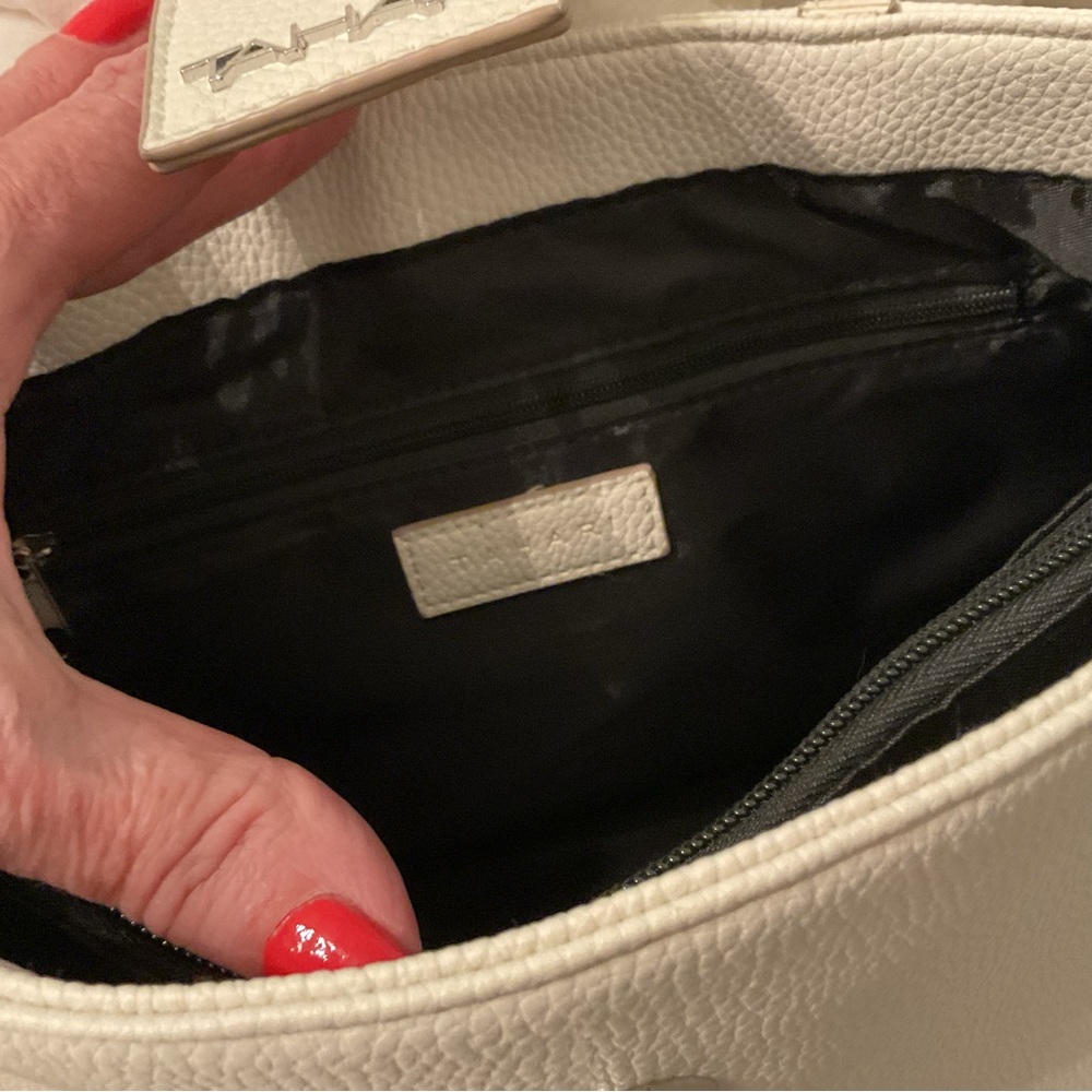 TAHARI “MARLOWE” TOTE BAG FAUX LEATHER, PEARL WHITE - Picture 4 of 16